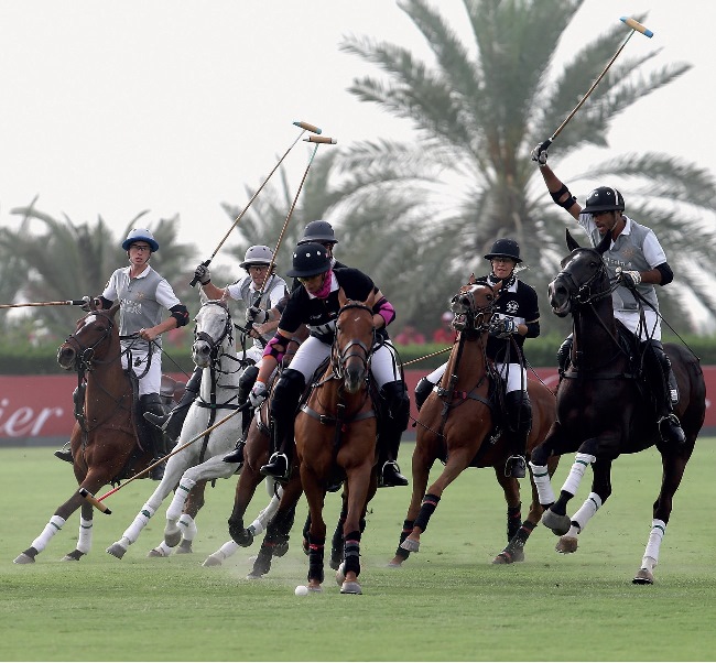Игра конное поло в Дубае